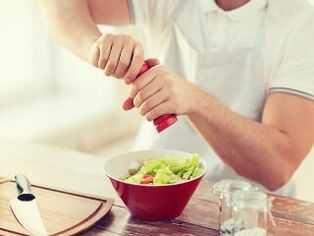 Ao comer ben, un home restaurará a potencia